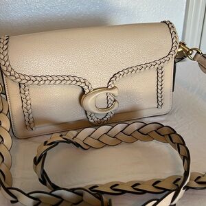 NEW Coach Tabby 26 in cream colored pebbled leather, 2 shoulder/crossbody straps